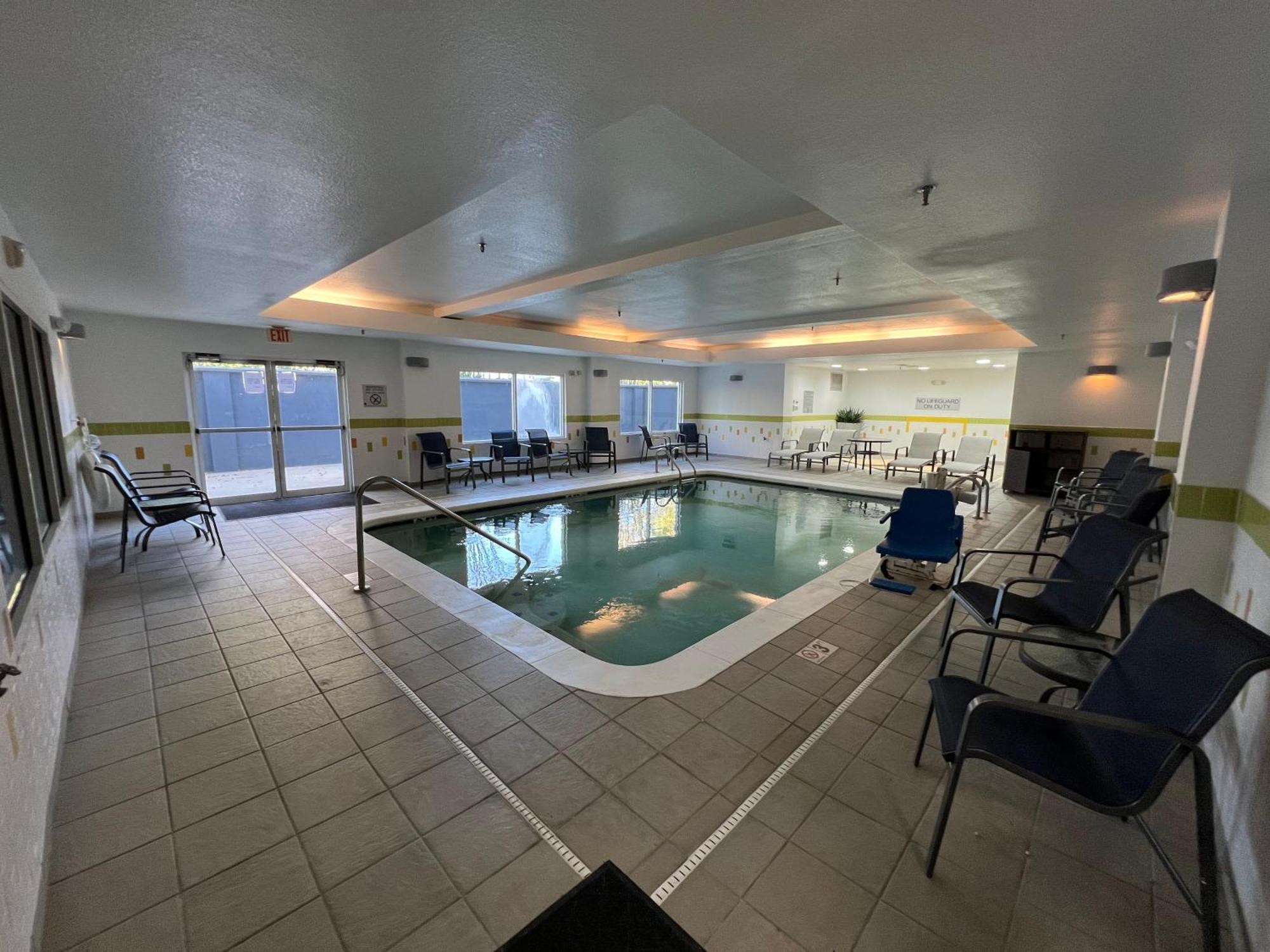 Country Inn & Suites By Radisson, Lsu - Medical Corridor Baton Rouge Exteriör bild