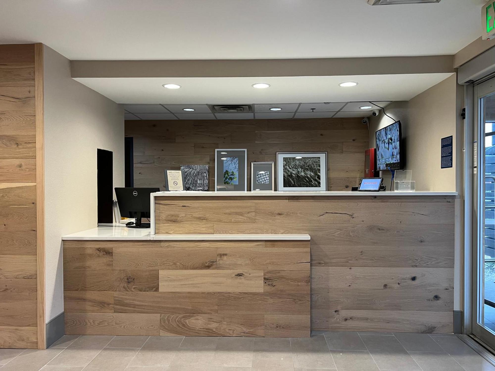 Country Inn & Suites By Radisson, Lsu - Medical Corridor Baton Rouge Exteriör bild